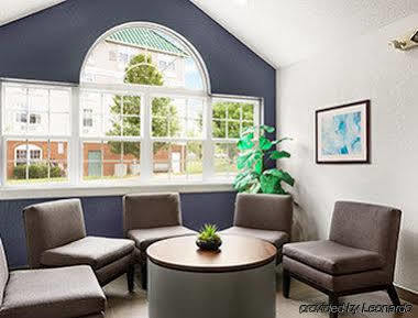 Microtel By Wyndham East Hotel Louisville