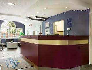 Hotel Microtel By Wyndham East