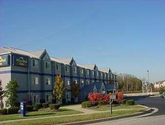 Microtel By Wyndham East Louisville